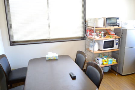 guesthouse kuramae tokyo - kitchen