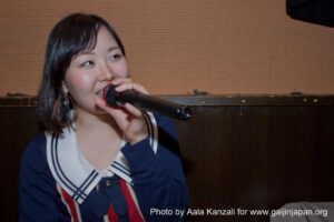 Karaoke japanese singer, chanteuse de karaoké japonaise